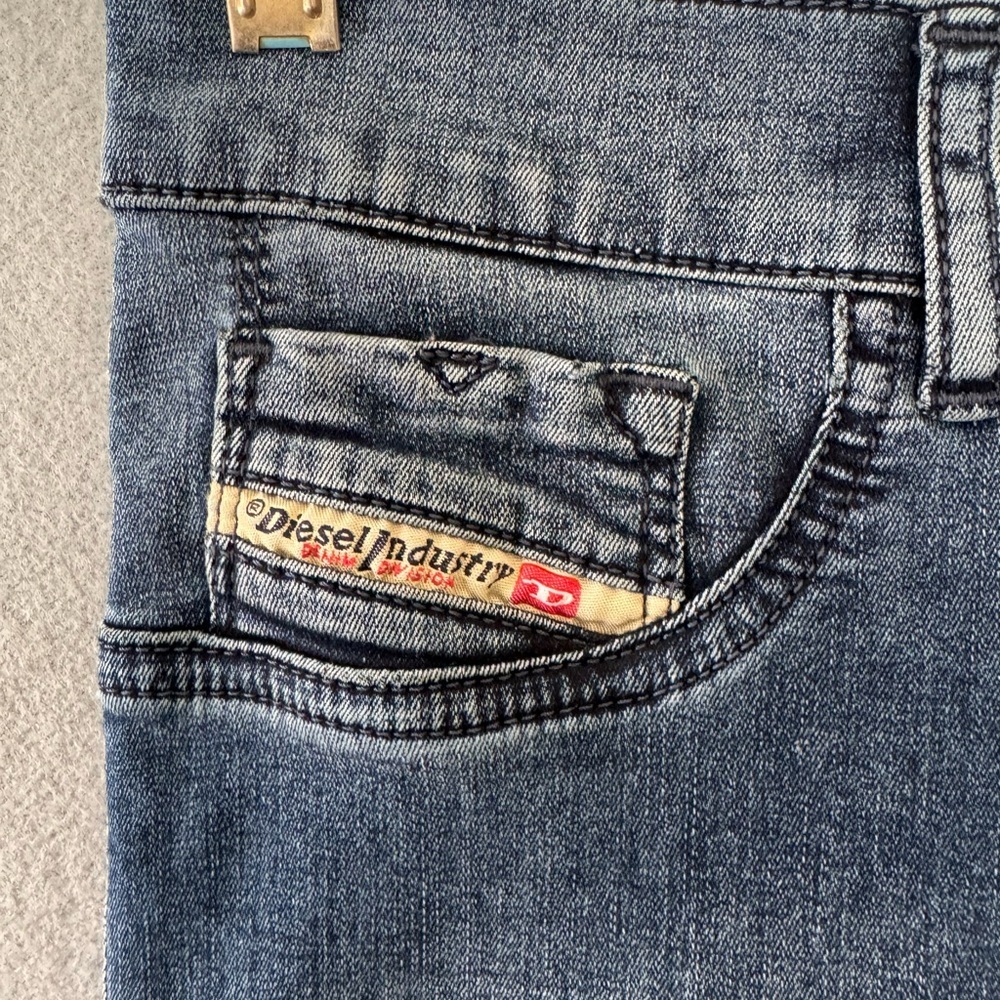 Diesel Livier Super Slim Jegging Low Waist Jeans Dark Wash W30 L34 Stretch - Picture 4 of 12